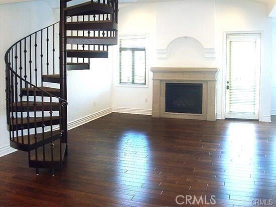 Building Photo - 10640 Woodbridge St