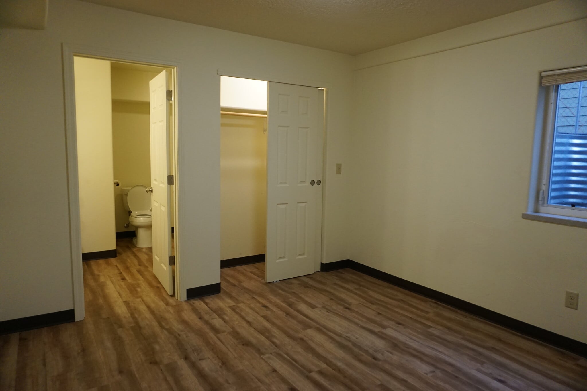 Building Photo - 2034 Strand Ave