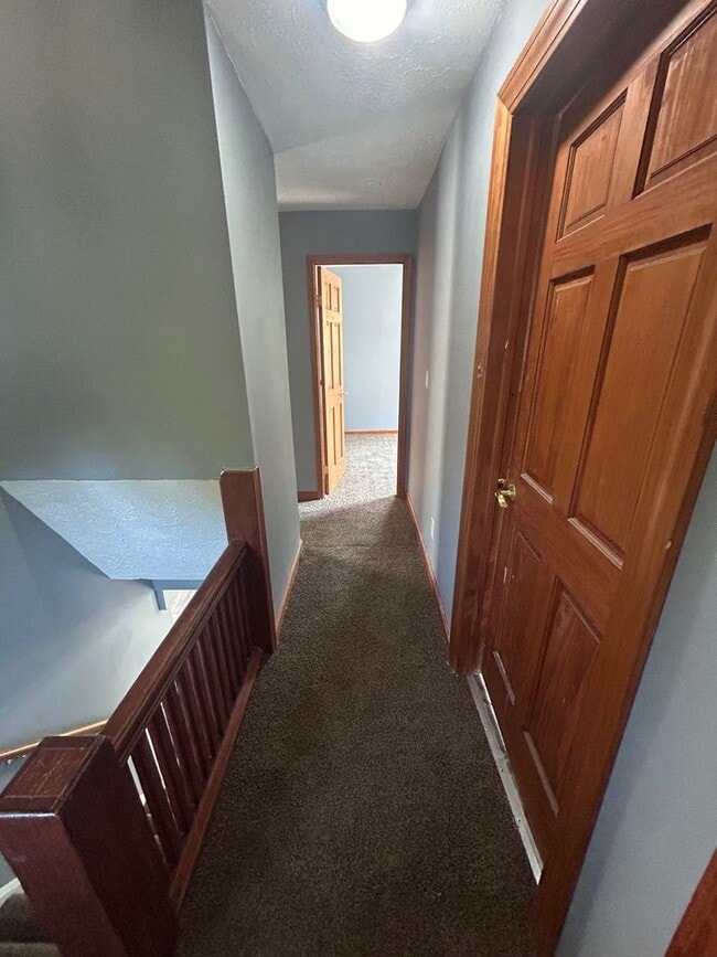 Building Photo - Spacious 3-Bedroom Single Family Home Available for Rent