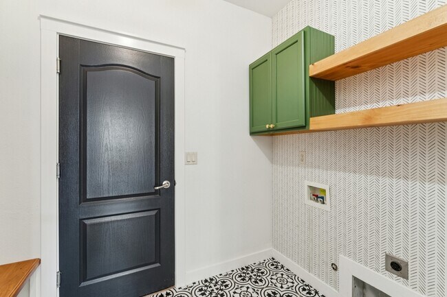 Building Photo - 1661 W Puzzle Crk Ct