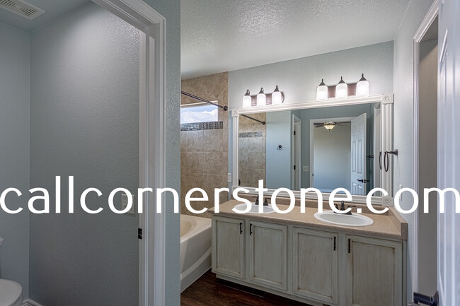 Building Photo - 4394 Crow Creek Dr