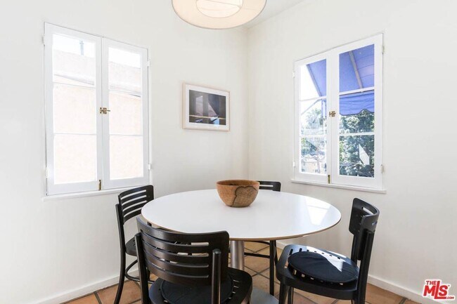 Building Photo - 1505 Occidental Blvd