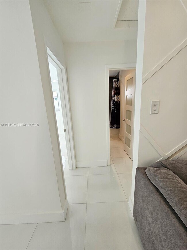 Building Photo - 1421 NW 65th Terrace