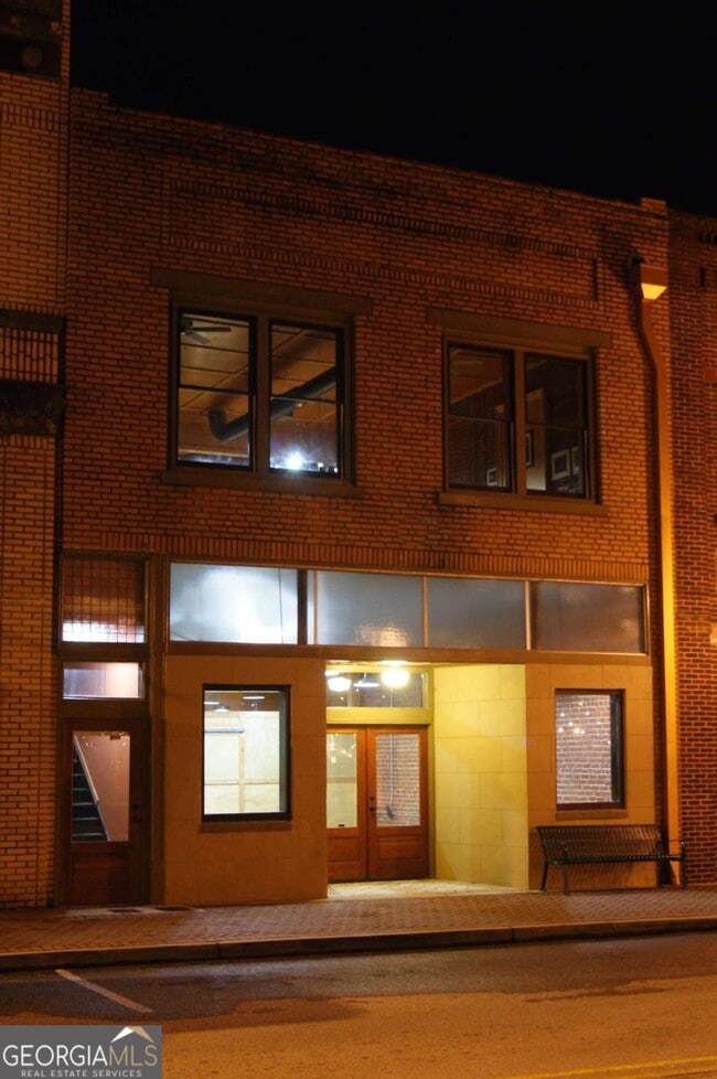 Building Photo - 24 Doyle St