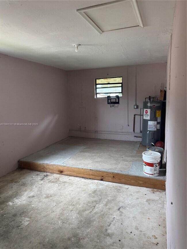 Building Photo - 2674 NW 68th Way