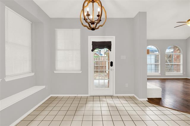 Building Photo - 803 Holly Cir