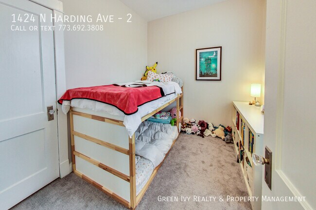 Building Photo - 1424 N Harding Ave