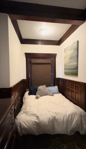 Building Photo - 28 State St