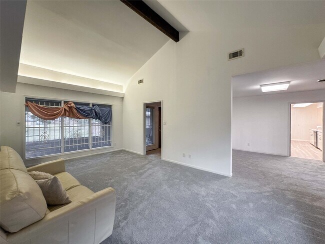 Building Photo - 5126 Berry Creek Dr