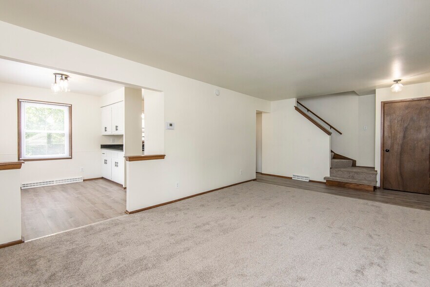 Building Photo - 2621 N 122nd St