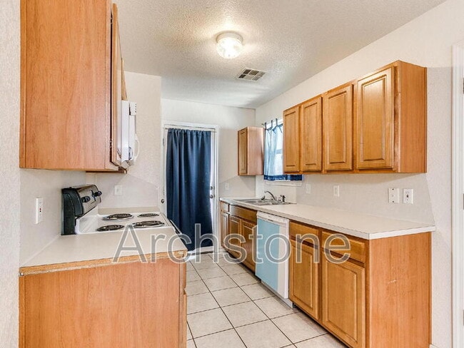 Building Photo - 5508 Del Creek Rd