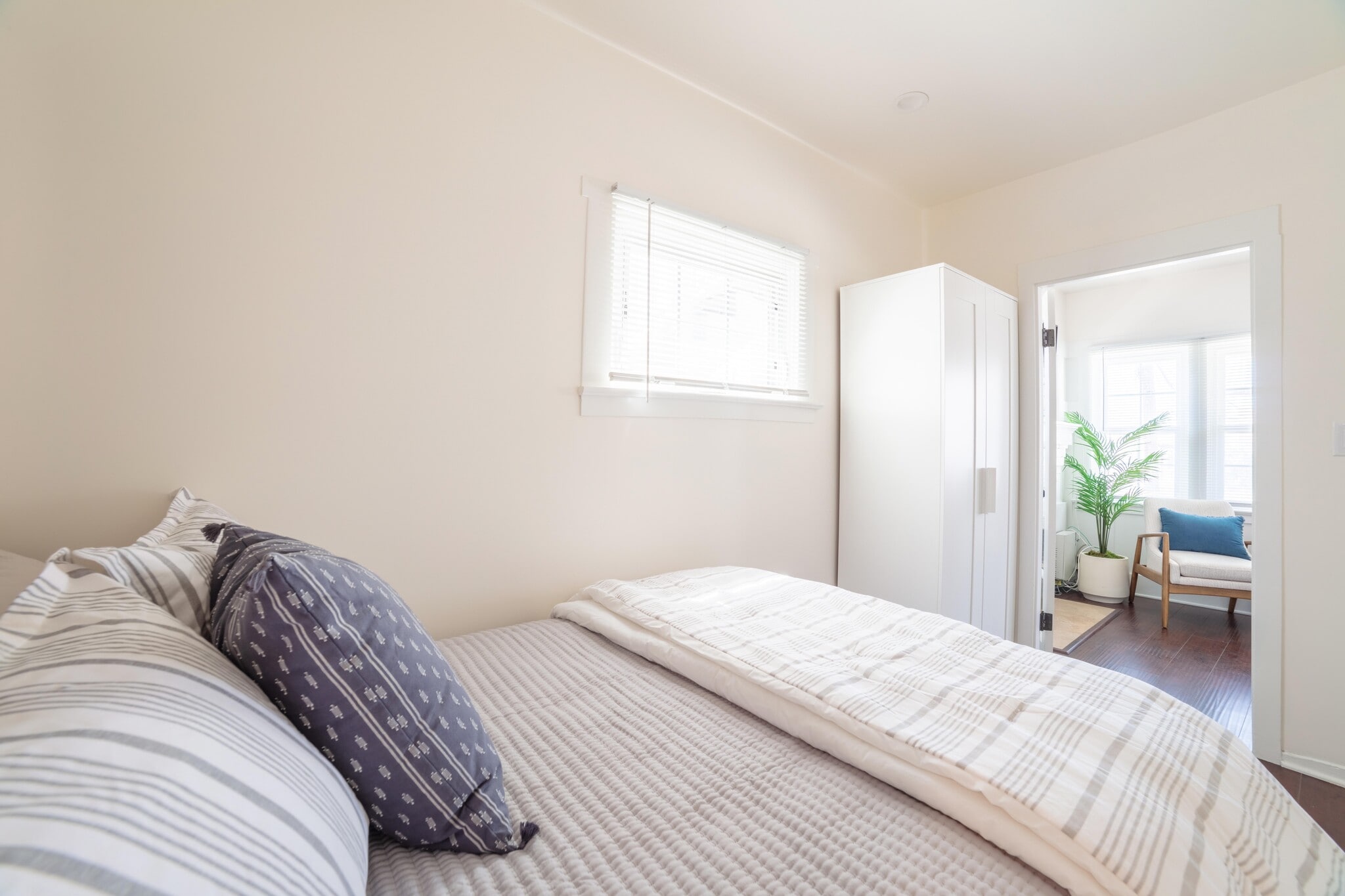 Building Photo - 2920 Manhattan Ave