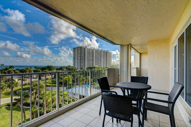 Building Photo - 4301 N Ocean Blvd