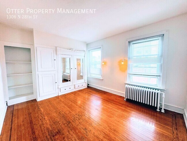 Building Photo - 1306 N 28th St