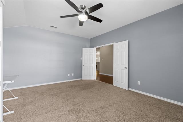 Building Photo - 8613 Vista Royale Dr