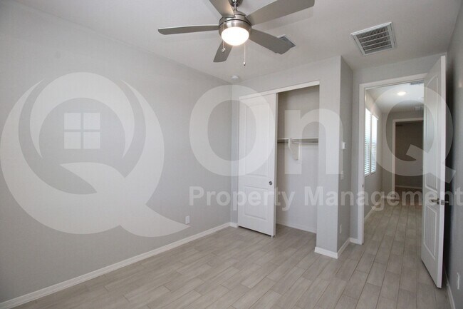 Building Photo - 15125 W Portland St