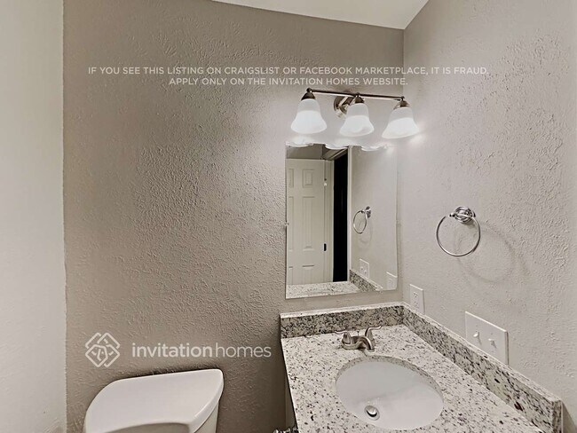 Building Photo - 7110 Fenton Cir