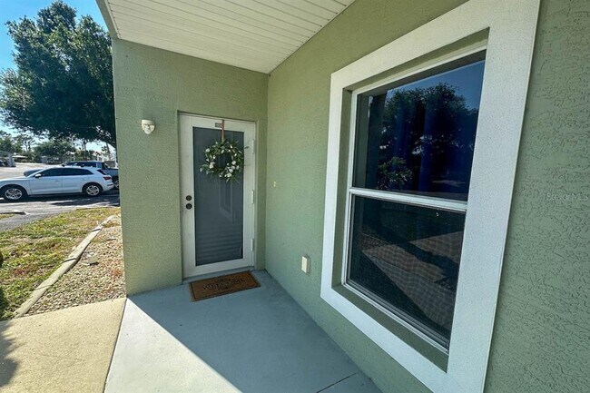 Building Photo - 8050 Memory Ln