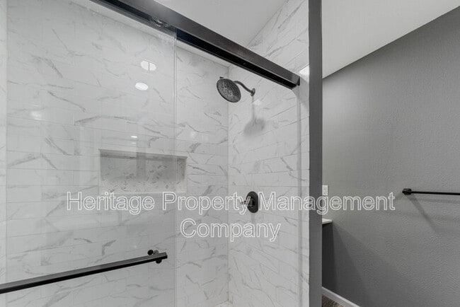 Building Photo - 7015 Forest Pine St