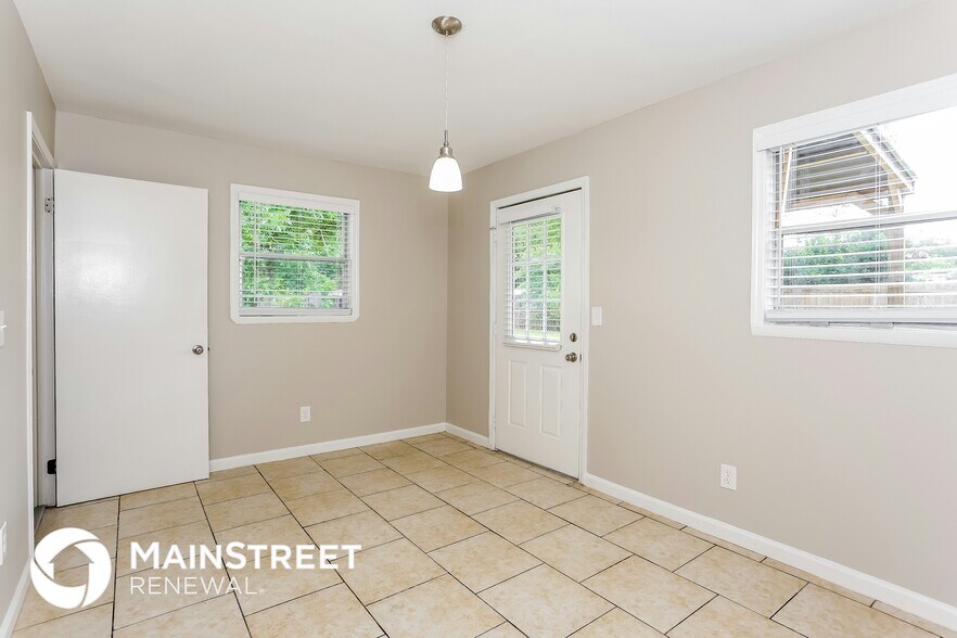 Building Photo - 10817 Dulawan Dr