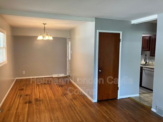 Building Photo - 10442 Renfrew Dr