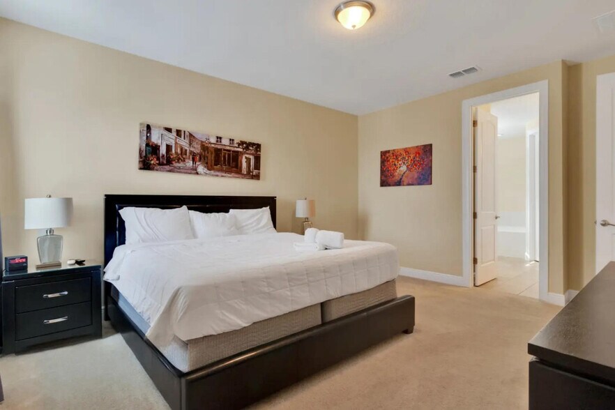 Building Photo - 371 Lasso Dr