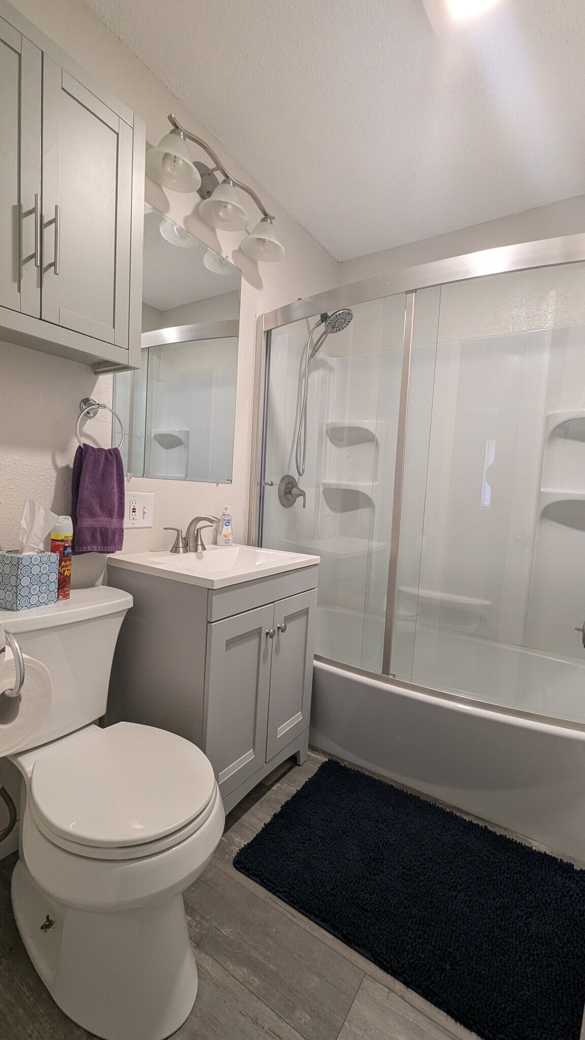 Building Photo - 7512 N Hemple Ave