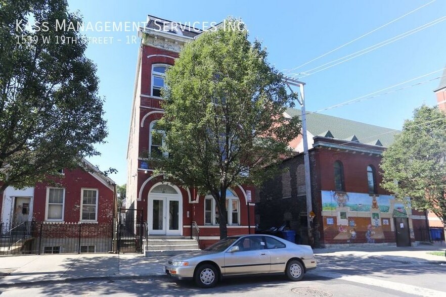Building Photo - 1539 W 19th St