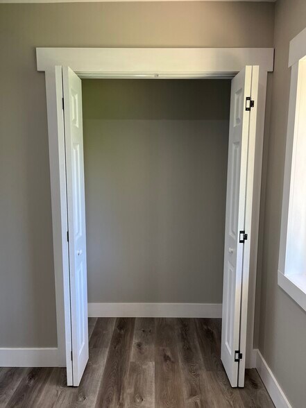 Building Photo - 971 Shannon Dr