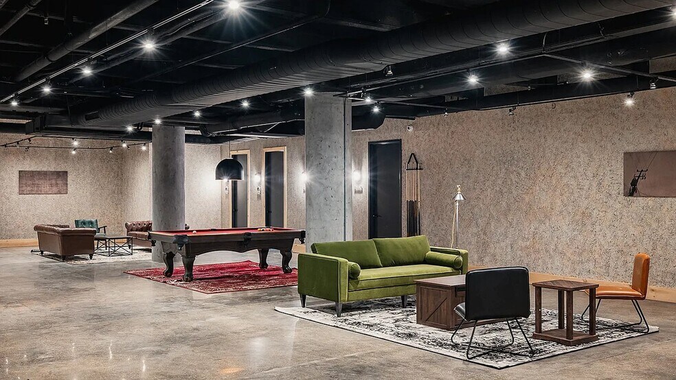 Building Photo - 255 18th St