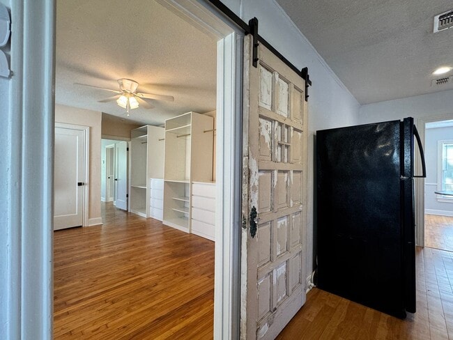 Building Photo - 823 W. Fifth Street