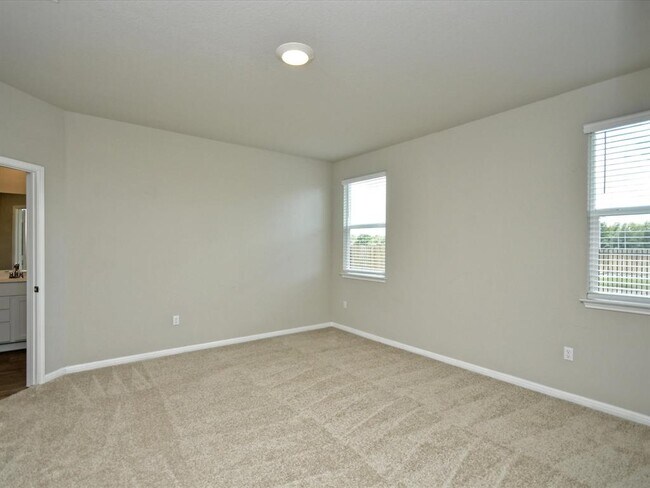 Building Photo - 413 Rainmaker Ln