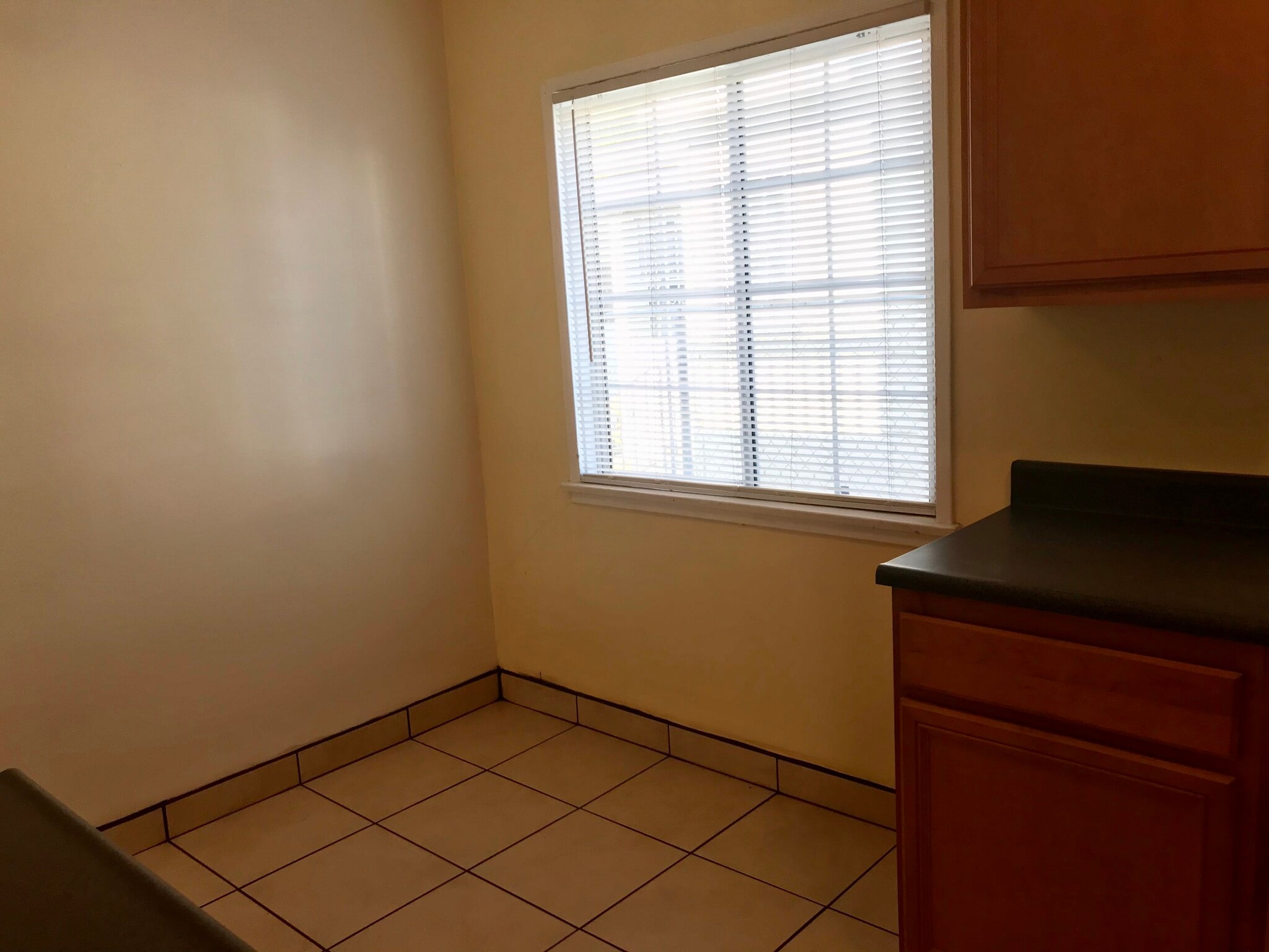Kitchen Nook - 5362 Monroe St