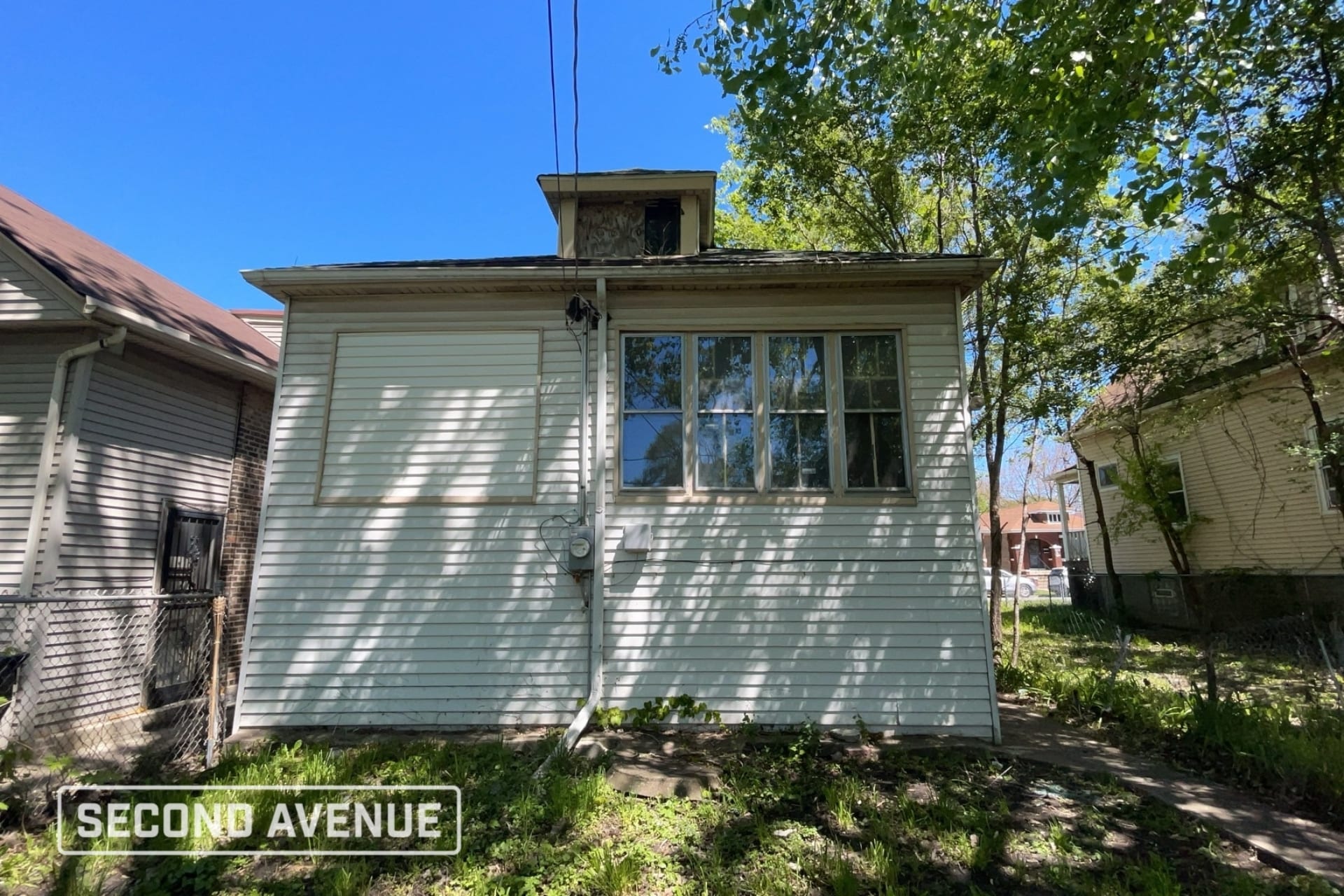 Building Photo - 9136 S Blackstone Ave