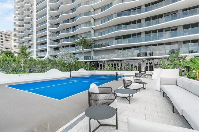 Building Photo - 900 N Ocean Blvd