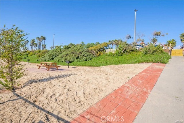 Building Photo - 711 Pacific Coast Hwy