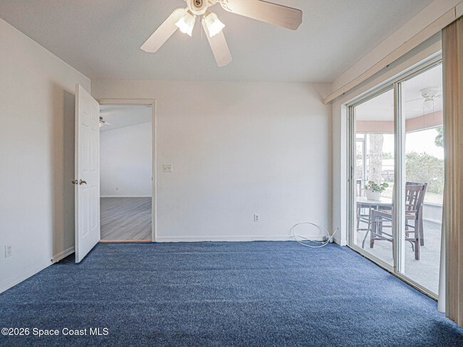 Building Photo - 483 Melrose Ln