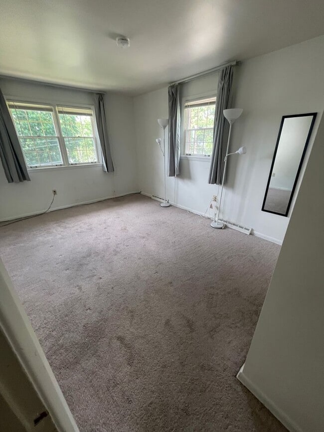 Building Photo - 3BR Ranch House for Rent in Upper St. Clai...
