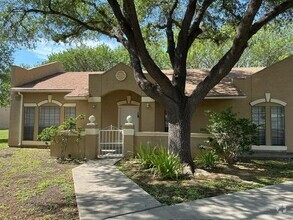 Building Photo - 601 St James Dr
