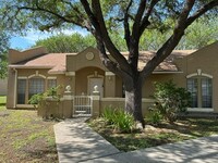 Building Photo - 601 St James Dr