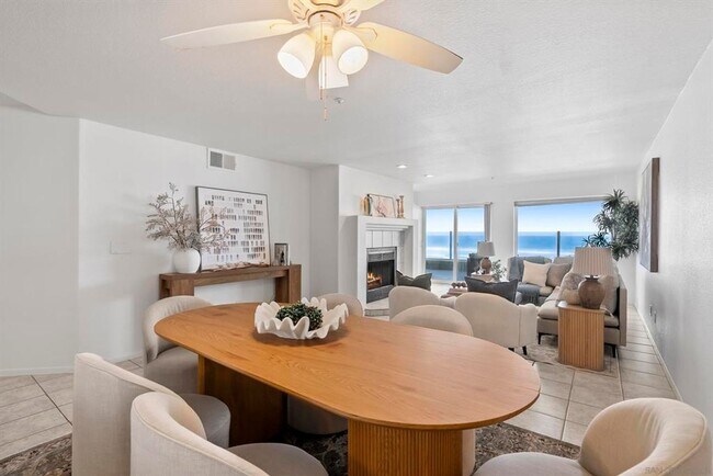 Building Photo - 1362 Seacoast Dr