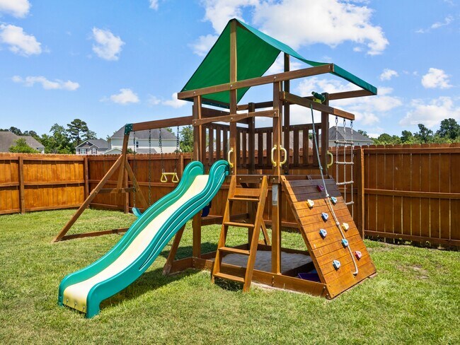 Building Photo - 509 Romper Rd