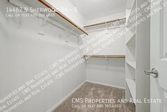 Building Photo - 14462 N Sherwood Dr