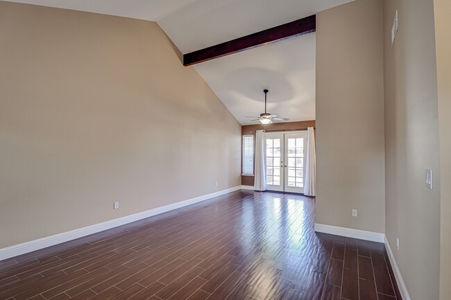 Building Photo - 2601 Ashe Rd