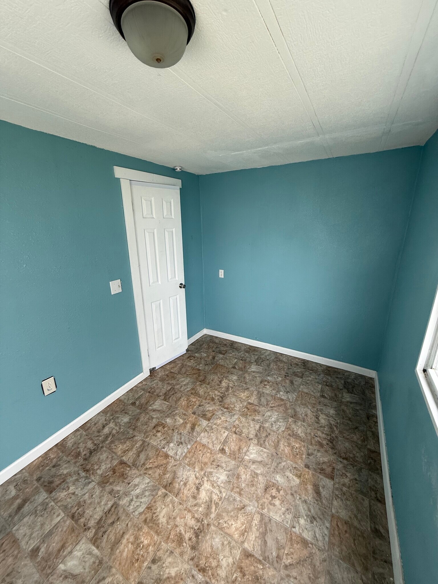 Building Photo - 920 Boardwalk Ln