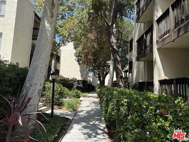 Building Photo - 13209 Summertime Ln