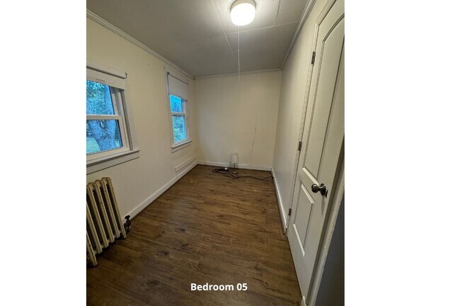 Building Photo - 1027 West St