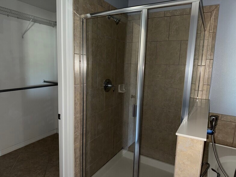 Building Photo - 3293 Rodrick Cir