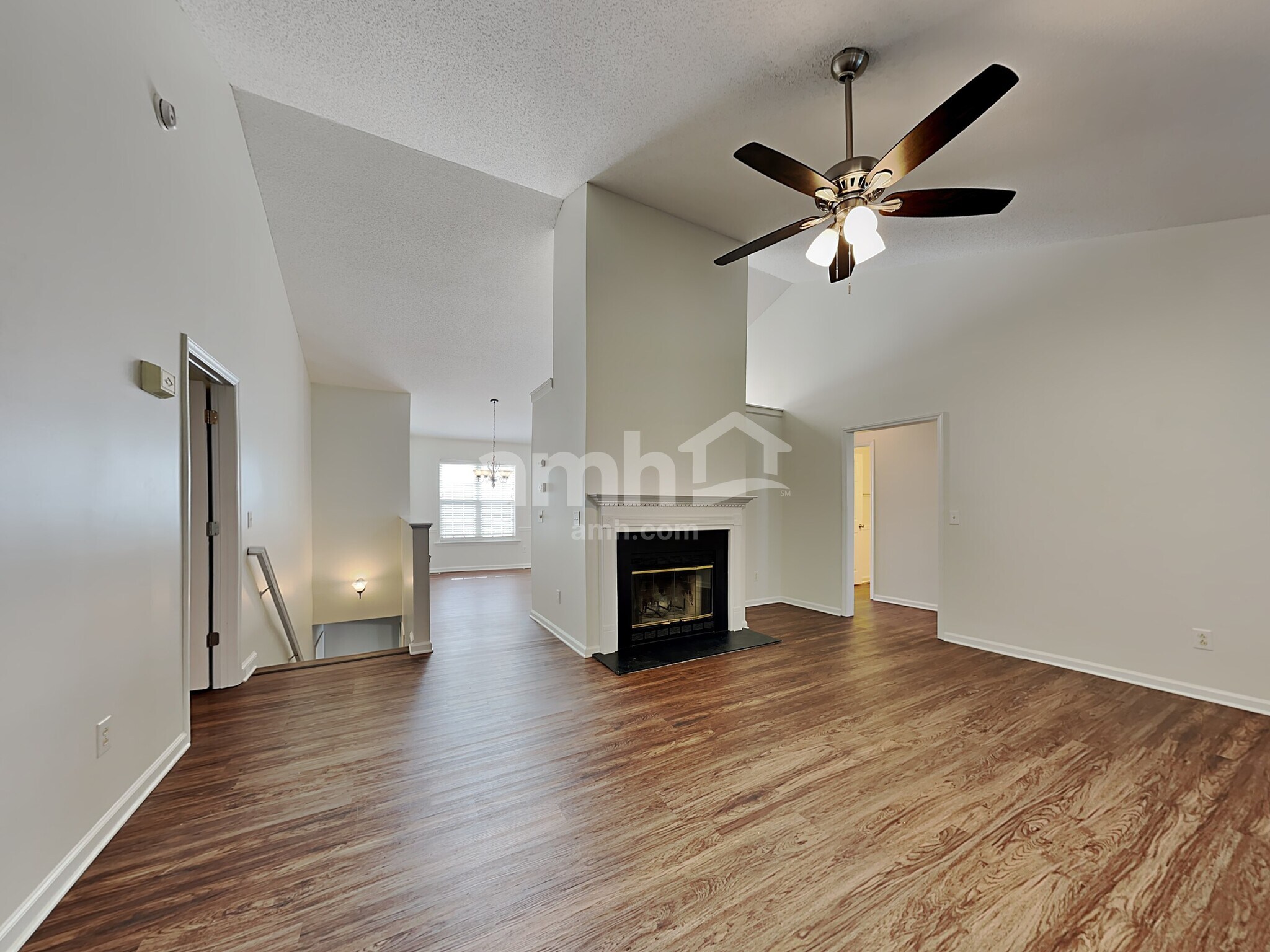 Building Photo - 615 Asheby Woods Rd