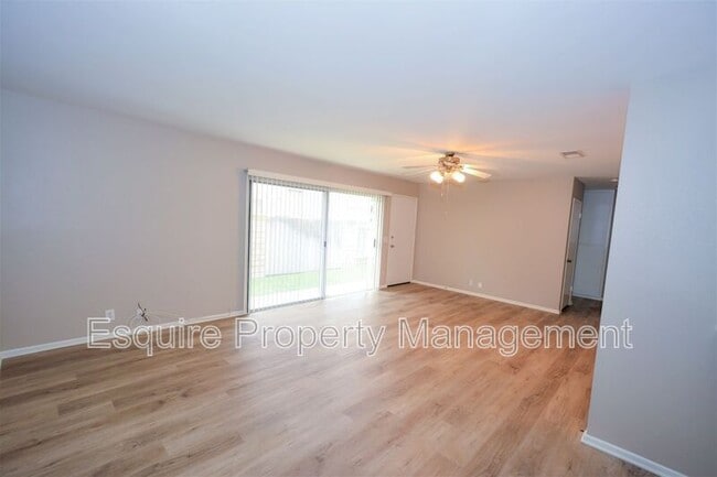 Building Photo - 159 Spanish Moss Pl